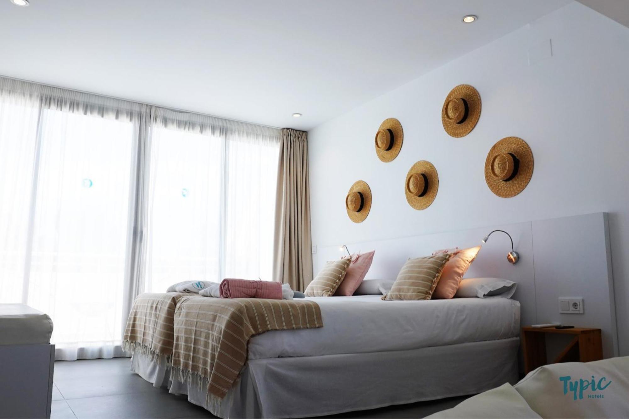 Typic Marina Playa - Adults Only Aparthotel San Antonio  Kültér fotó