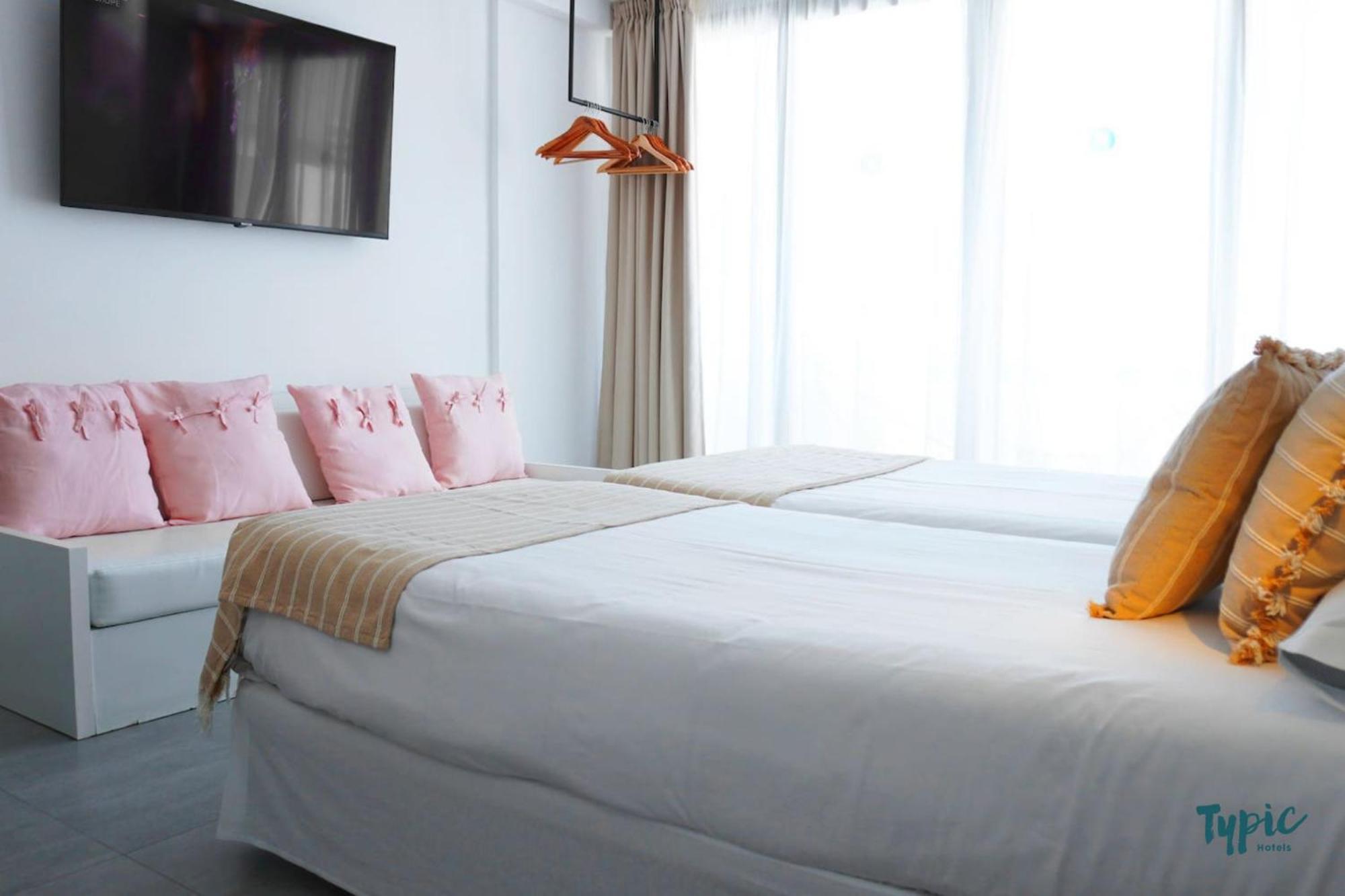 Typic Marina Playa - Adults Only Aparthotel San Antonio  Kültér fotó